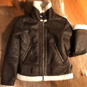 Forever21 Exclusive. Faux shearling coat. Size M